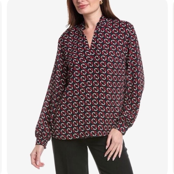 Cabi Fountain Blouse (Spring 2025) - Picture 2 of 5